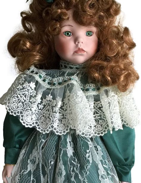 A fine quality circa mid/late 20th century PORCELAIN <strong>DOLL SEYMOUR MANN</strong> BY JESSICA GEORGE SIGNED. . Seymour mann doll